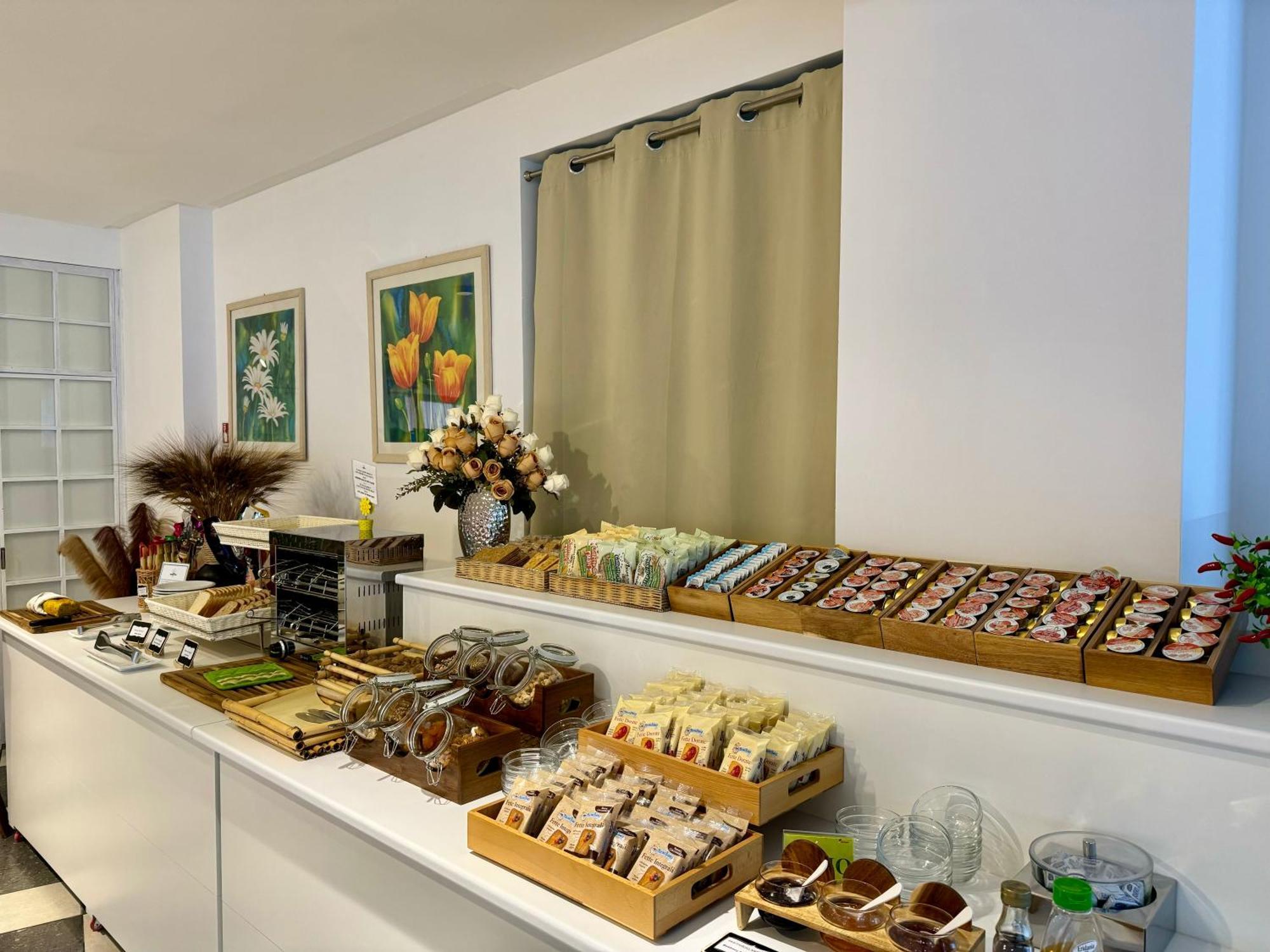 Augustus Hotel Riccione Kültér fotó