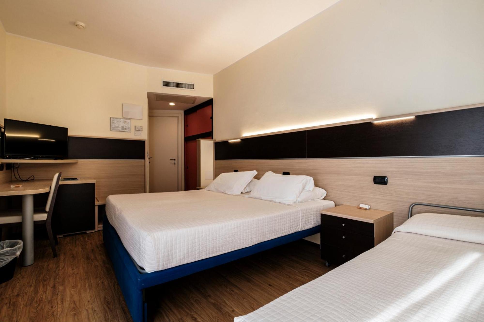 Augustus Hotel Riccione Kültér fotó