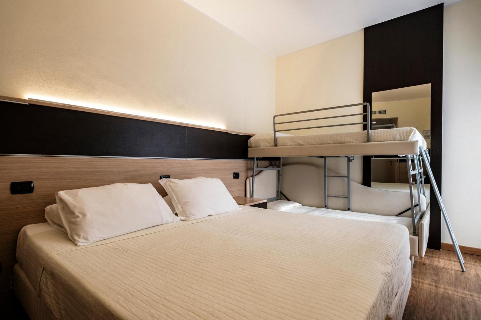 Augustus Hotel Riccione Kültér fotó